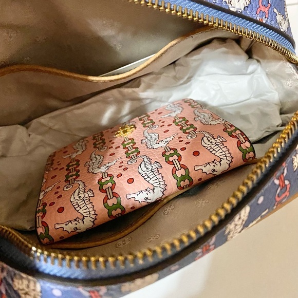 🌸NEW🟡Tory Burch Blake Printed Multi Essentials Wristlet pouch bag & wallet - Picture 7 of 15